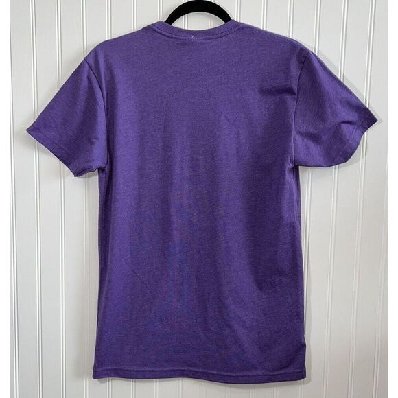 Tigers Football Graphic Tee Women’s Medium Short Sleeve Purple And Gold  LSU - Picture 2 of 3